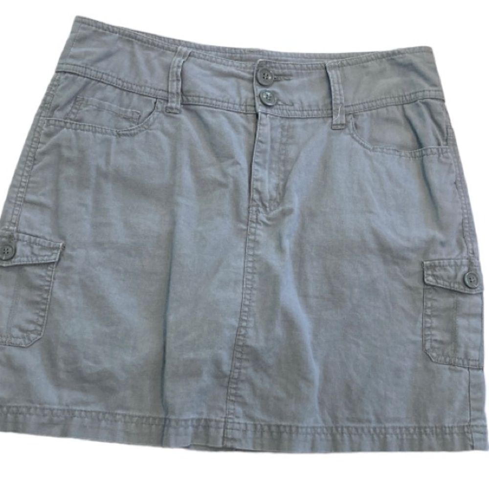 Beau Dawson DEF gray cargo skirt. Size 8 linen blend.
